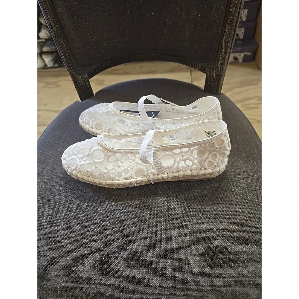 Women's Celia Floral Lace Mary Jane Espadrille Flat with Memory Foam Insole 10